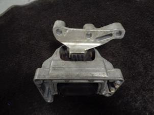 Gebruikte Motorsteun Volkswagen Polo V (6R) 1.4 TDI DPF BlueMotion technology Prijs € 20,00 Margeregeling aangeboden door Westerhof autodemontage