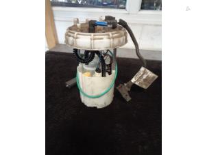 Gebruikte Benzinepomp Opel Corsa D 1.2 16V Prijs € 30,00 Margeregeling aangeboden door Westerhof autodemontage