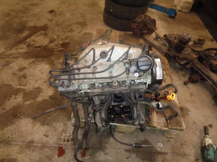 Motor van een Seat Cordoba (6C2/6K2) 1.4 Stella 2000