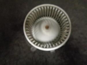 Gebruikte Kachel Ventilatiemotor Fiat Bravo (198A) 1.4 T-Jet 16V 120 Prijs € 25,00 Margeregeling aangeboden door Westerhof autodemontage