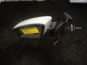 Gebruikte Buitenspiegel links Volkswagen Polo V (6R) 1.2 12V Prijs € 30,00 Margeregeling aangeboden door Westerhof autodemontage