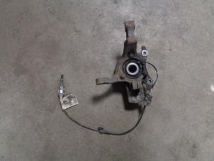 Gebruikte Asschenkel links-voor Opel Astra H (L48) 1.6 16V Prijs € 30,00 Margeregeling aangeboden door Westerhof autodemontage