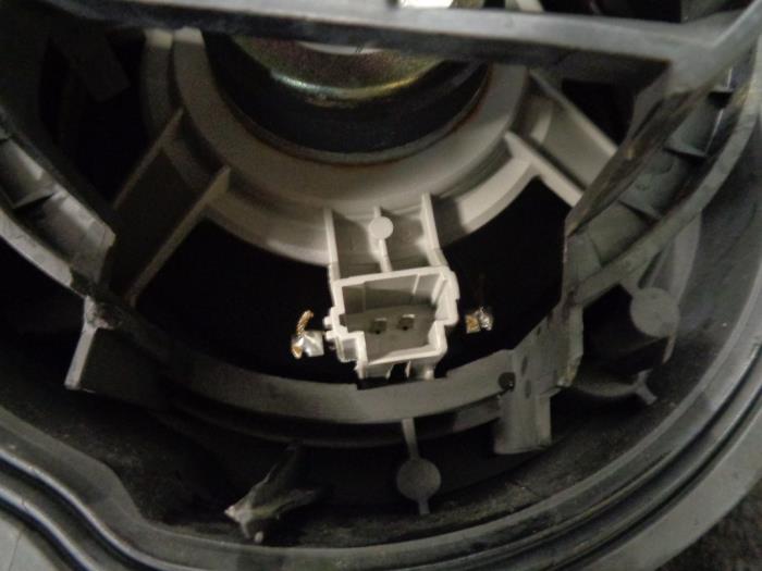 Luidspreker van een Peugeot 207/207+ (WA/WC/WM) 1.4 16V 2006