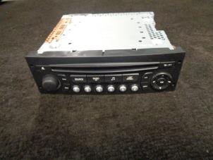 Gebruikte Radio CD Speler Peugeot 207/207+ (WA/WC/WM) 1.4 16V Prijs € 35,00 Margeregeling aangeboden door Westerhof autodemontage