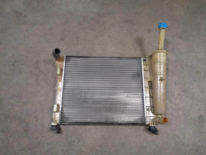 Gebruikte Radiateur Ford Ka II 1.2 Prijs € 30,00 Margeregeling aangeboden door Westerhof autodemontage