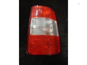 Gebruikte Achterlicht rechts Volkswagen Caddy III (2KA,2KH,2CA,2CH) 2.0 SDI Prijs € 20,00 Margeregeling aangeboden door Westerhof autodemontage