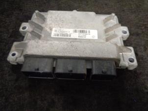 Gebruikte Computer Motormanagement Renault Clio III (BR/CR) 1.2 16V 75 Prijs € 70,00 Margeregeling aangeboden door Westerhof autodemontage