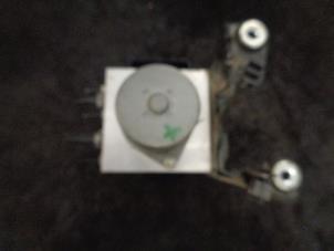 Gebruikte ABS Pomp Ford Mondeo IV Wagon 2.0 16V Prijs € 75,00 Margeregeling aangeboden door Westerhof autodemontage