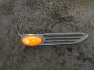 Gebruikte Knipperlicht Scherm links-voor BMW Mini One/Cooper (R50) 1.6 16V Cooper Prijs € 10,00 Margeregeling aangeboden door Westerhof autodemontage