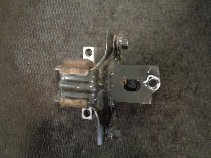 Gebruikte Motorrubber Volkswagen Polo V (6R) 1.2 TDI 12V BlueMotion Prijs € 15,00 Margeregeling aangeboden door Westerhof autodemontage