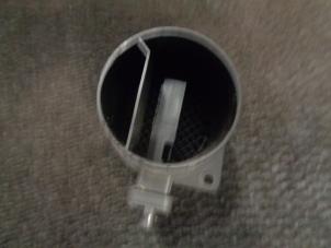 Gebruikte Luchtmassameter Volkswagen Polo V (6R) 1.2 TDI 12V BlueMotion Prijs € 20,00 Margeregeling aangeboden door Westerhof autodemontage