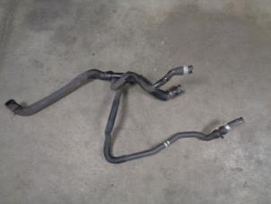 Gebruikte Intercooler Slang Renault Twingo II (CN) 1.2 16V Prijs € 25,00 Margeregeling aangeboden door Westerhof autodemontage