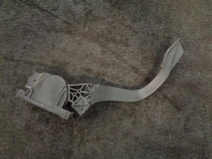 Gebruikte Gaspedaalpositie Sensor Peugeot 206+ (2L/M) 1.1 XR,XS Prijs € 20,00 Margeregeling aangeboden door Westerhof autodemontage