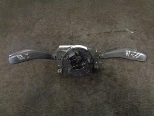 Gebruikte Combischakelaar Stuurkolom Volkswagen Polo V (6R) 1.2 12V Prijs € 35,00 Margeregeling aangeboden door Westerhof autodemontage