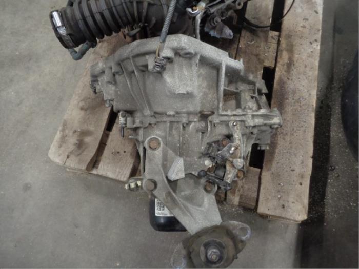 Versnellingsbak van een Renault Twingo III (AH) 1.0 SCe 70 12V 2014