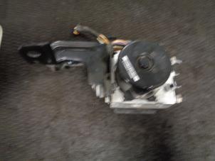 Gebruikte ABS Pomp Ford Fiesta 6 (JA8) 1.25 16V Prijs € 125,00 Margeregeling aangeboden door Westerhof autodemontage