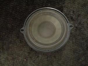 Gebruikte Luidspreker Renault Clio III (BR/CR) 1.4 16V Prijs € 10,00 Margeregeling aangeboden door Westerhof autodemontage