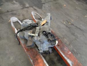 Gebruikte Versnellingsbak Peugeot 207/207+ (WA/WC/WM) 1.4 16V VTi Prijs € 150,00 Margeregeling aangeboden door Westerhof autodemontage