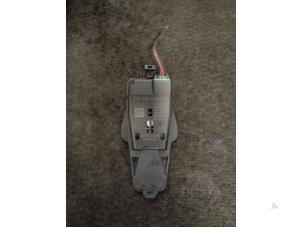 Gebruikte ACC Sensor (afstand) Volkswagen Up! (121) 1.0 12V 60 Prijs € 25,00 Margeregeling aangeboden door Westerhof autodemontage