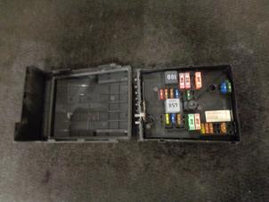 Gebruikte Zekeringkast Volkswagen Golf VI (5K1) 1.6 Prijs € 35,00 Margeregeling aangeboden door Westerhof autodemontage