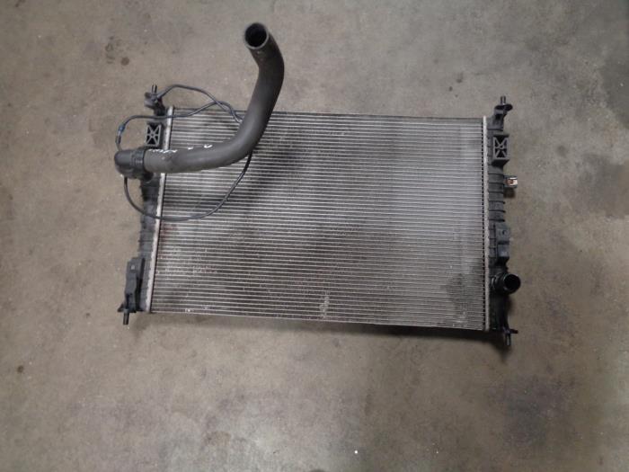 Gebruikte Radiateur Peugeot 308 (L3/L8/LB/LH/LP) 2.0 GT HDi, Blue HDi 16V Prijs € 100,00 Margeregeling aangeboden door Westerhof autodemontage