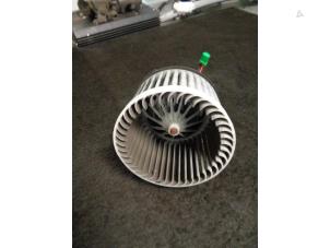 Gebruikte Aanjager Peugeot 308 (L3/L8/LB/LH/LP) 2.0 GT HDi, Blue HDi 16V Prijs € 75,00 Margeregeling aangeboden door Westerhof autodemontage