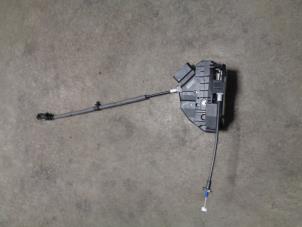 Gebruikte Deurslot Mechaniek 4Deurs rechts-achter Ford Focus 3 Wagon 1.0 Ti-VCT EcoBoost 12V 125 Prijs € 30,00 Margeregeling aangeboden door Westerhof autodemontage