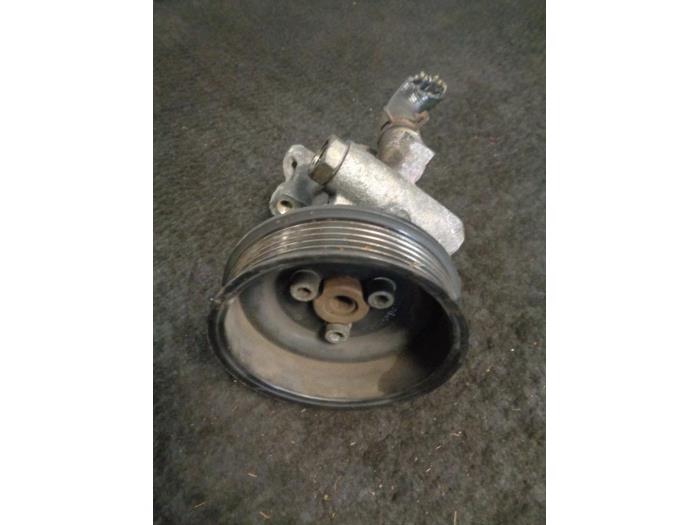 Gebruikte Servopomp Seat Arosa (6H1) 1.4 MPi Prijs € 35,00 Margeregeling aangeboden door Westerhof autodemontage