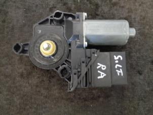 Gebruikte Motor electrisch raam Volkswagen Golf VI (5K1) 1.2 TSI BlueMotion Prijs € 25,00 Margeregeling aangeboden door Westerhof autodemontage