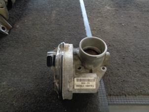 Gebruikte Gasklephuis Ford Focus 2 1.6 16V Prijs € 20,00 Margeregeling aangeboden door Westerhof autodemontage