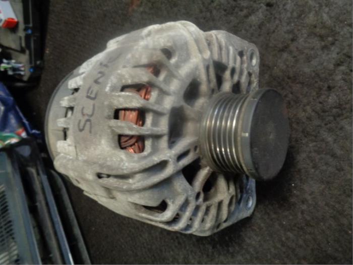 Gebruikte Dynamo Renault Grand Scénic III (JZ) 2.0 16V CVT Prijs € 45,00 Margeregeling aangeboden door Westerhof autodemontage