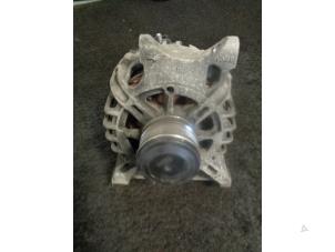 Gebruikte Alternator Mercedes B (W245) 2.0 B-200 16V Turbo Prijs € 45,00 Margeregeling aangeboden door Westerhof autodemontage