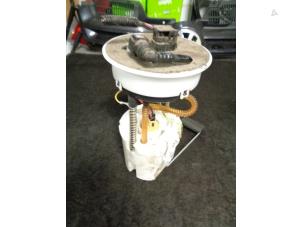 Gebruikte Benzinepomp Suzuki Splash 1.0 12V Prijs € 35,00 Margeregeling aangeboden door Westerhof autodemontage