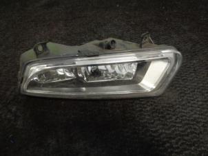 Gebruikte Mistlamp links-voor Volkswagen Polo V (6R) 1.6 16V Prijs € 25,00 Margeregeling aangeboden door Westerhof autodemontage