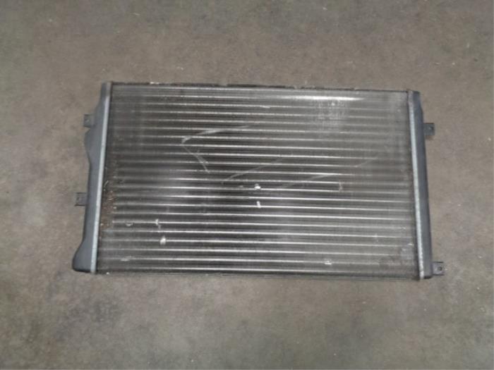 Gebruikte Radiateur Volkswagen Golf VI Variant (AJ5/1KA) 1.4 TSI 122 16V Prijs € 35,00 Margeregeling aangeboden door Westerhof autodemontage