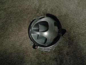 Gebruikte Luchtrooster Dashboard Ford Ka II 1.2 Prijs € 5,00 Margeregeling aangeboden door Westerhof autodemontage