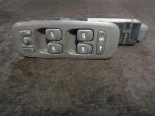 Gebruikte Raam schakelaar elektrisch Volvo V70 (SW) 2.5 T 20V AWD Prijs € 20,00 Margeregeling aangeboden door Westerhof autodemontage