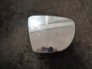 Gebruikte Spiegelglas rechts Renault Captur (2R) 0.9 Energy TCE 12V Prijs € 20,00 Margeregeling aangeboden door Westerhof autodemontage
