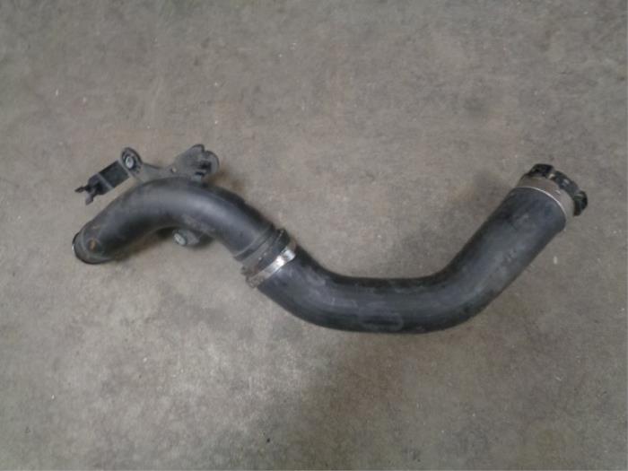 Gebruikte Intercooler Slang Renault Captur I (2R) 0.9 Energy TCE 12V Prijs € 25,00 Margeregeling aangeboden door Westerhof autodemontage
