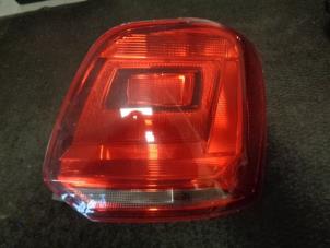 Gebruikte Achterlicht rechts Volkswagen Polo V (6R) 1.4 TDI DPF BlueMotion technology Prijs € 40,00 Margeregeling aangeboden door Westerhof autodemontage