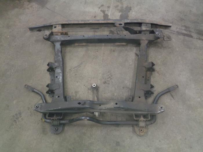 Gebruikte Subframe Renault Twingo II (CN) 1.2 16V Prijs € 50,00 Margeregeling aangeboden door Westerhof autodemontage