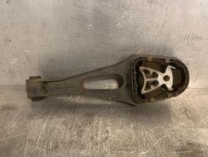 Gebruikte Motorrubber Ford Transit Custom Prijs € 36,30 Inclusief btw aangeboden door Mettler BV