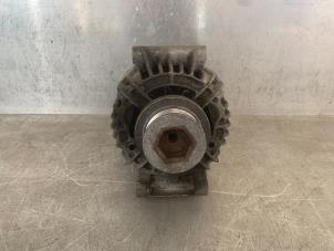 Gebruikte Dynamo Renault Megane Prijs € 25,00 Margeregeling aangeboden door Mettler BV