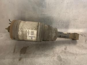 Gebruikte Schokbrekerpoot recht-achter Landrover Range Rover Sport (LS) 3.0 S TDV6 Prijs € 125,00 Margeregeling aangeboden door Mettler BV