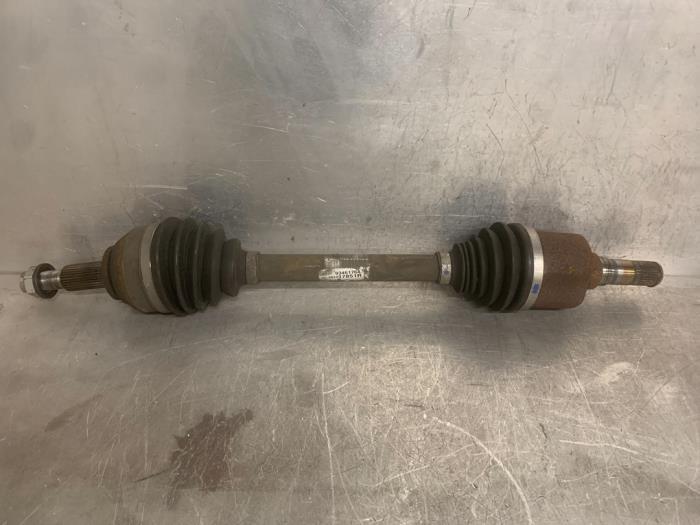 Gebruikte Steekas links-voor Renault Trafic (1FL/2FL/3FL/4FL) 2.0 dCi 16V 145 Prijs € 70,00 Margeregeling aangeboden door Mettler BV