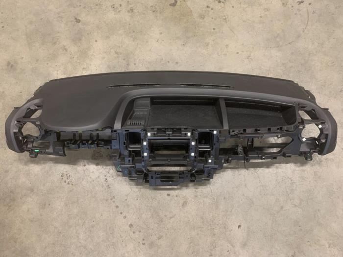 Gebruikte Dashboard Renault Trafic (1FL/2FL/3FL/4FL) 2.0 dCi 16V 145 Prijs € 400,00 Margeregeling aangeboden door Mettler BV
