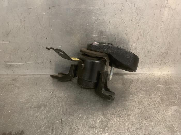 Gebruikte Motorrubber Toyota Yaris III (P13) 1.5 16V Dual VVT-iE Prijs € 10,00 Margeregeling aangeboden door Mettler BV