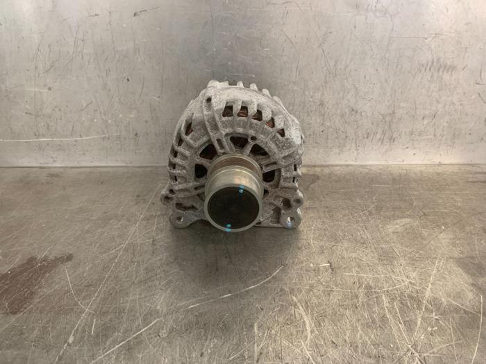 Gebruikte Dynamo Audi A1 Sportback (GBA) 1.0 25 TFSI 12V Prijs € 20,00 Margeregeling aangeboden door Mettler BV