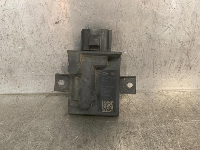 Gebruikte Brandstofpomp module Landrover Defender II 2.0 16V P300e Prijs € 75,00 Margeregeling aangeboden door Mettler BV