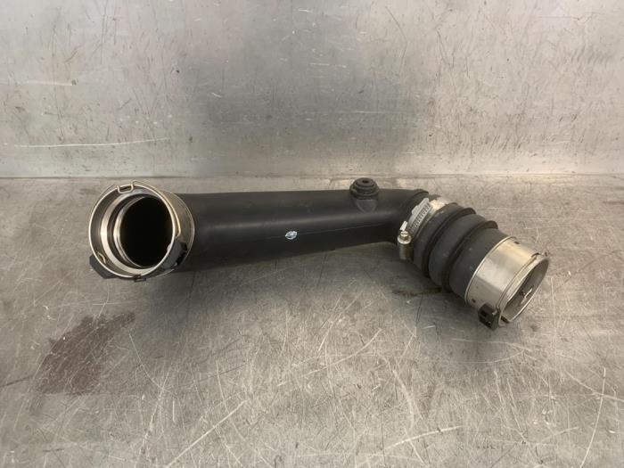 Gebruikte Intercooler Buis Landrover Defender II 2.0 16V P300e Prijs € 35,00 Margeregeling aangeboden door Mettler BV